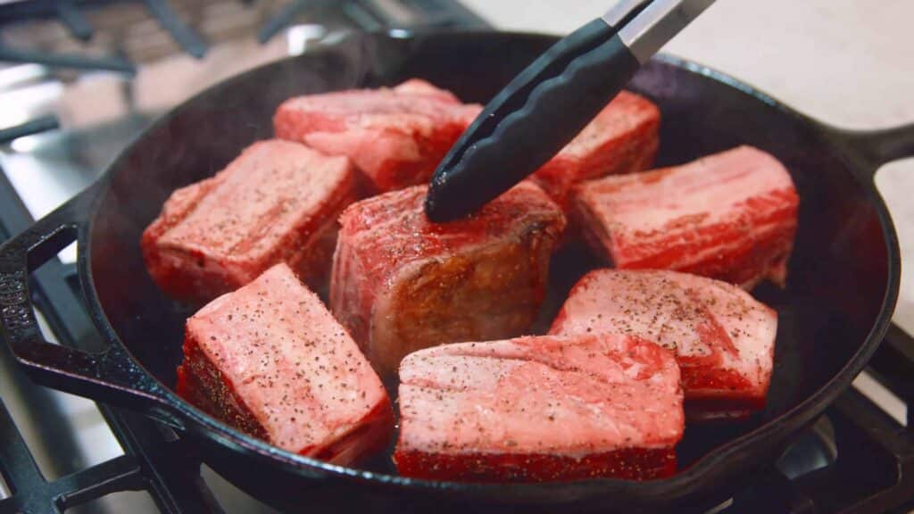 Preparing the Short Ribs