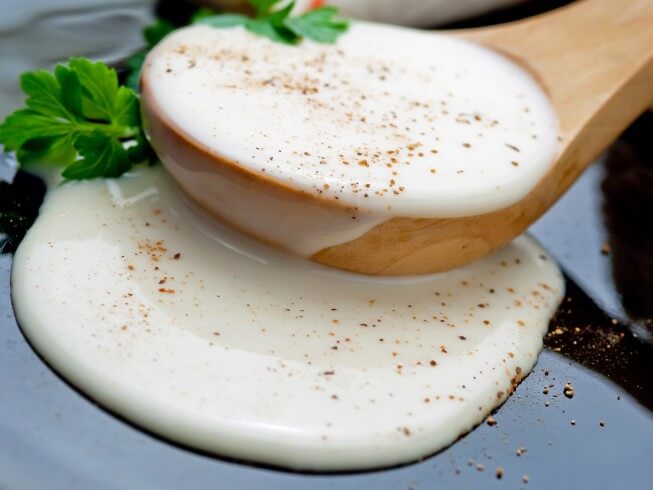 Easy to Make Basic White Cream Sauce (Bechamel Sauce) Recipe